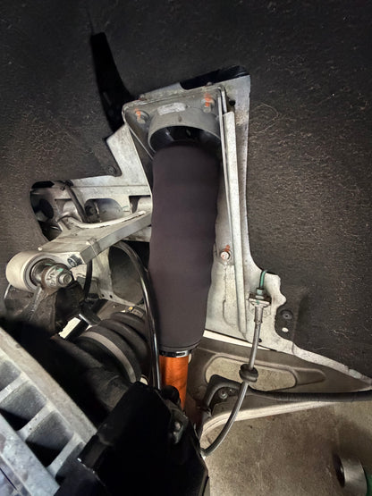 Upper control arms by bbt for Emira V6