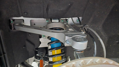 Upper control arms by bbt for Emira i4